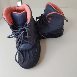 Nike sneakers size 2y